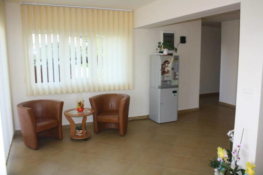 Casa Soarelui Hotel Costinesti Bagian luar foto